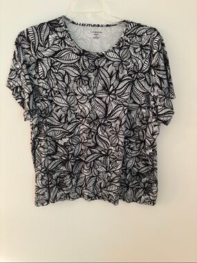 croft & barrow Black and White Leaf-Print Short Sleeve Tee